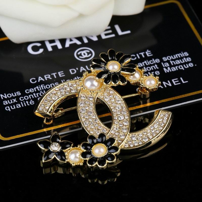Chanel Brooch 05yxs62
